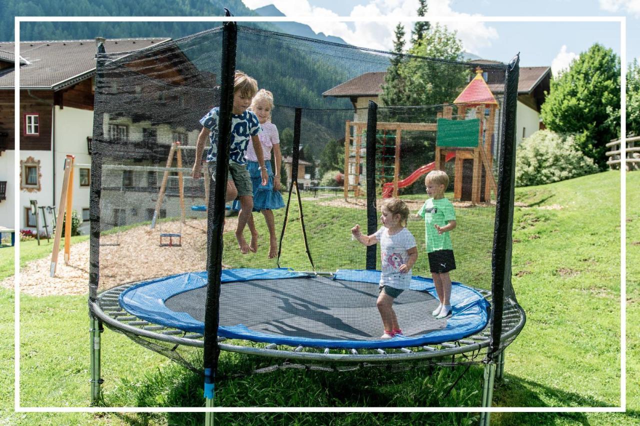 Tyrol Mountain Aparts - Urlaubsresort Hafele Санкт-Якоб-ін-Деферегген Екстер'єр фото